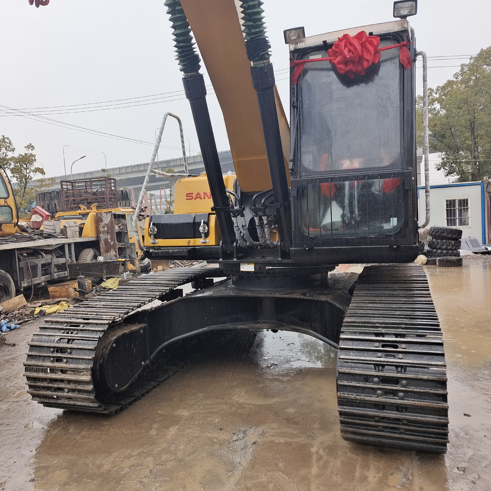 SANY SY215C-9 SY215C - 9 - Escavatore cingolato: foto 1 SANY SY215C-9 SY215C - 9 - Escavatore cingolato: foto 1