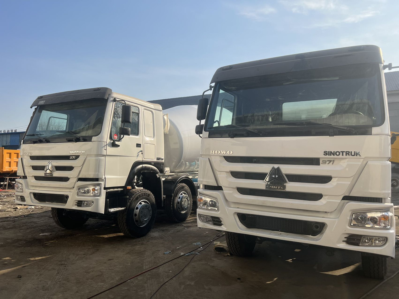 SINOTRUK HOWO 371 HP 16 CBM 8*4 - Autobetoniera: foto 3 SINOTRUK HOWO 371 HP 16 CBM 8*4 - Autobetoniera: foto 3
