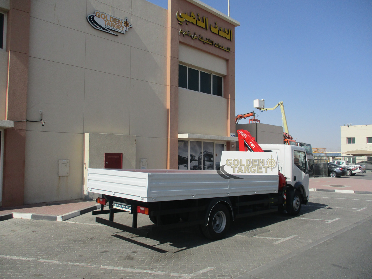 Ashok Leyland PARTNER LX 4x2 with Fassi F50A.022 Crane - Camion con gru: foto 3 Ashok Leyland PARTNER LX 4x2 with Fassi F50A.022 Crane - Camion con gru: foto 3