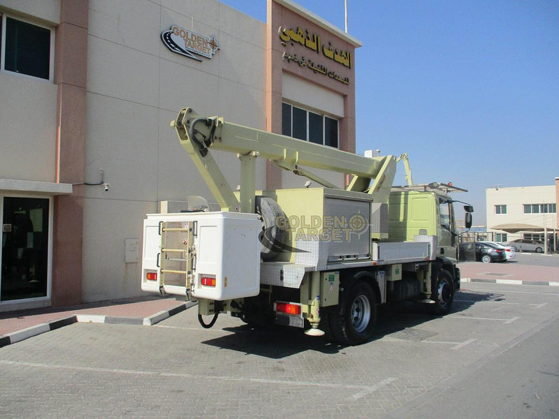 Iveco Euro Cargo 180E28 - Piattaforma aerea: foto 2 Iveco Euro Cargo 180E28 - Piattaforma aerea: foto 2