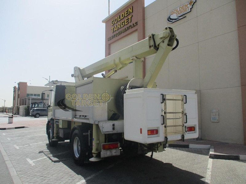 Iveco Euro Cargo 180E28 - Piattaforma aerea: foto 4 Iveco Euro Cargo 180E28 - Piattaforma aerea: foto 4