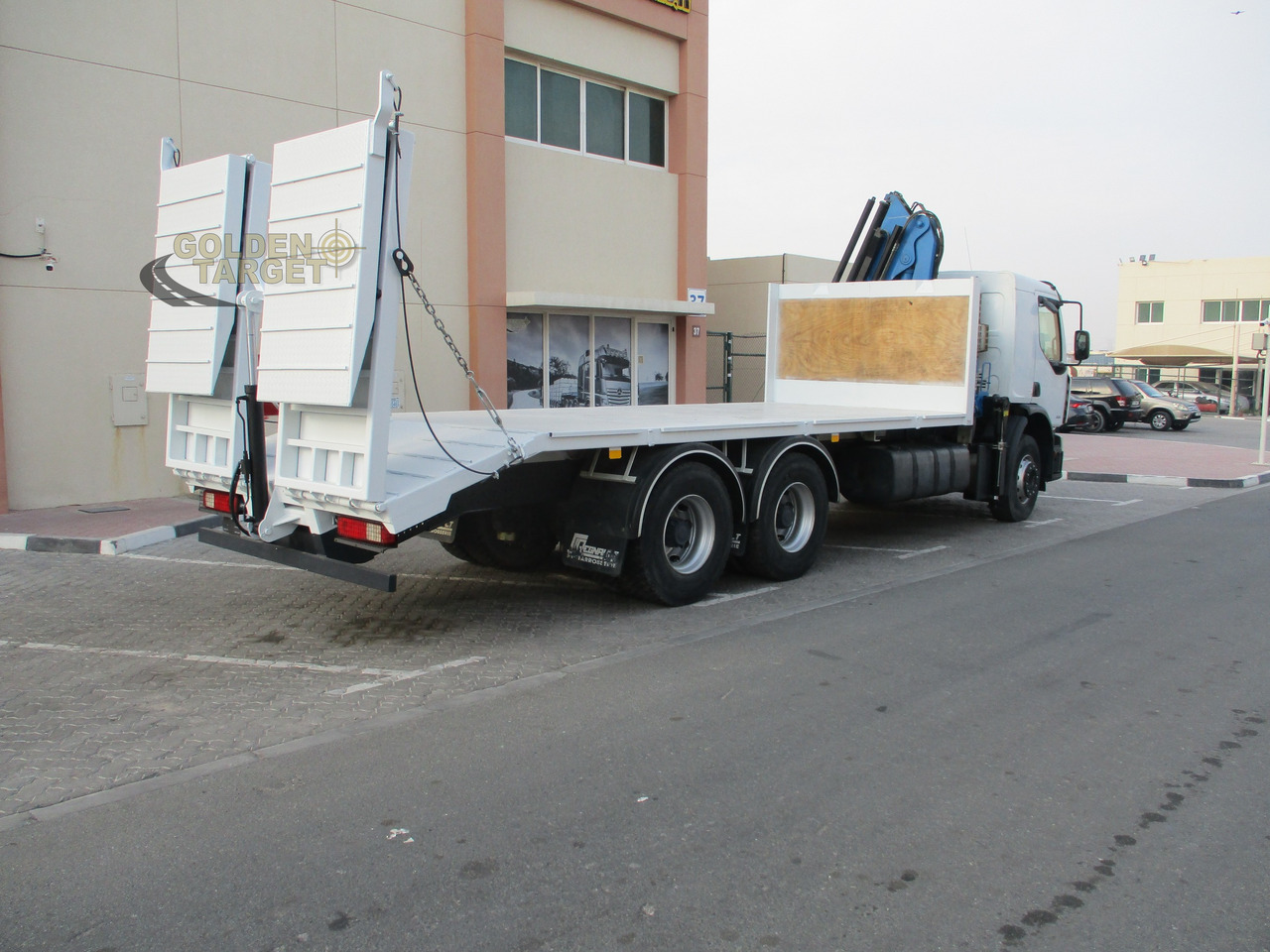 RENAULT Kerax 380 6×4 Crane Truck - Camion con gru: foto 3 RENAULT Kerax 380 6×4 Crane Truck - Camion con gru: foto 3