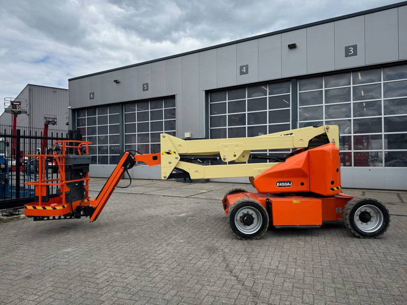 JLG E 450 AJ - Piattaforma articolata: foto 1 JLG E 450 AJ - Piattaforma articolata: foto 1