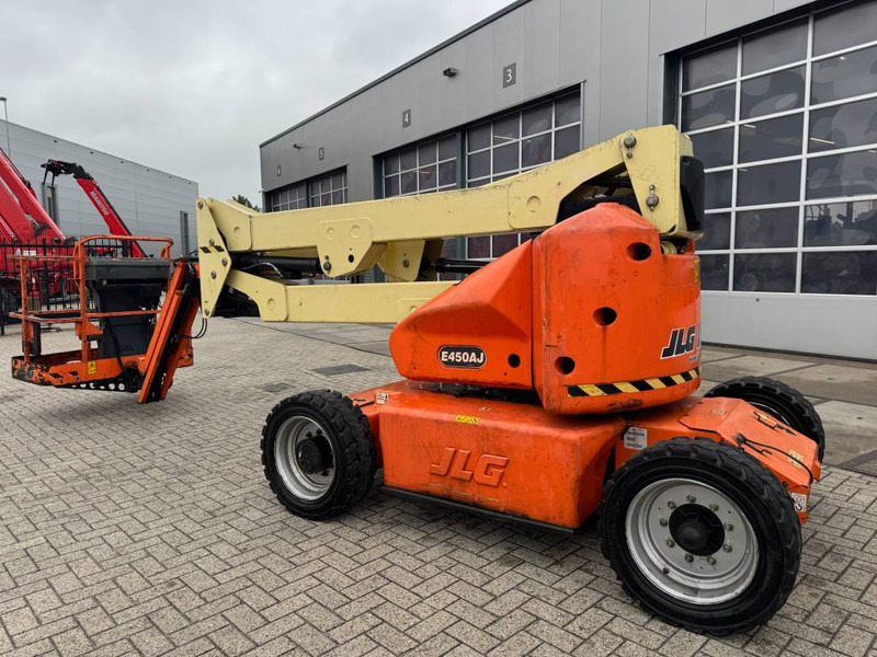 JLG E 450 AJ - Piattaforma articolata: foto 1 JLG E 450 AJ - Piattaforma articolata: foto 1