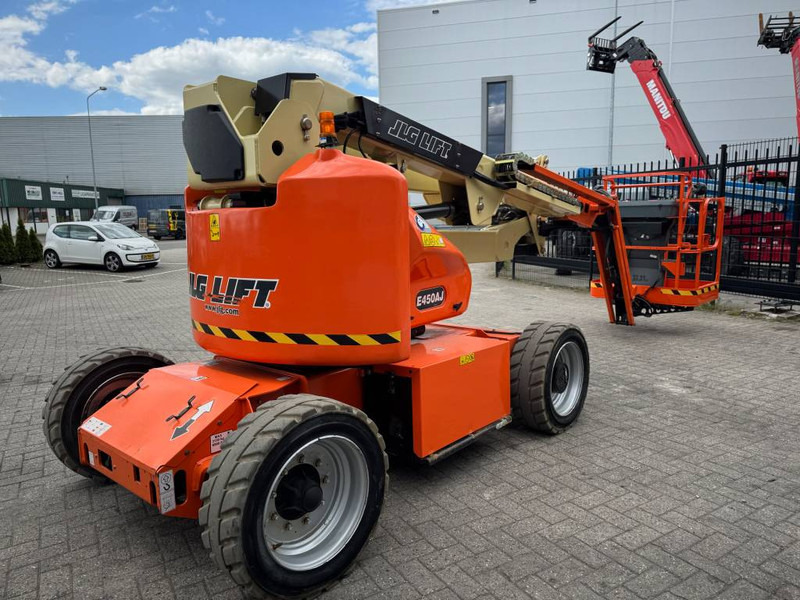 JLG E 450 AJ - Piattaforma articolata: foto 3 JLG E 450 AJ - Piattaforma articolata: foto 3