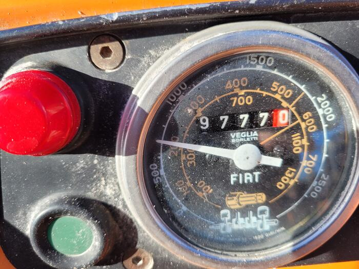 Fiat 750 DT 4x4 Allrad mit Frontlader - Trattore: foto 5 Fiat 750 DT 4x4 Allrad mit Frontlader - Trattore: foto 5