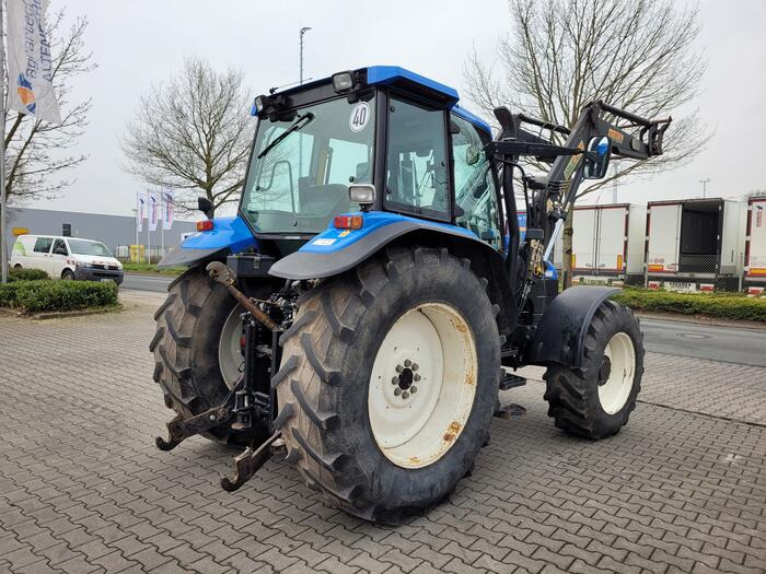 New Holland TS 115 - Trattore: foto 1 New Holland TS 115 - Trattore: foto 1