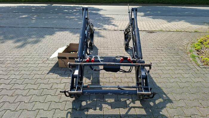 Stoll ClassicLine CL755 + Solid 35-18 P "2 Lader / 2 Loader" - Caricatore frontale per trattori: foto 1 Stoll ClassicLine CL755 + Solid 35-18 P "2 Lader / 2 Loader" - Caricatore frontale per trattori: foto 1