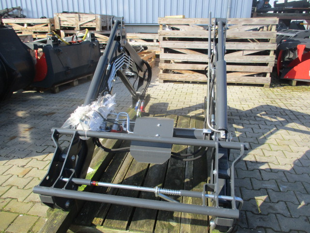 Caricatore frontale per trattori Stoll ClassicLine CL755 + Solid 35-18 P "2 Lader / 2 Loader": foto 17