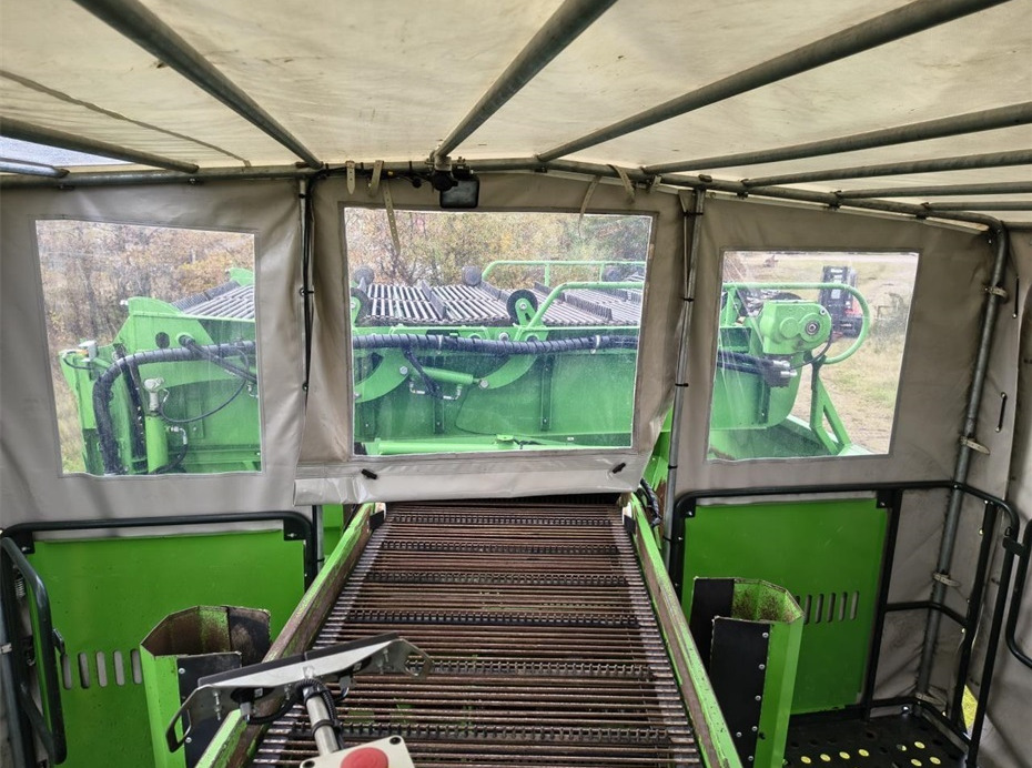 Scava raccogli patate AVR Spirit 9200CR: foto 11 Scava raccogli patate AVR Spirit 9200CR: foto 11