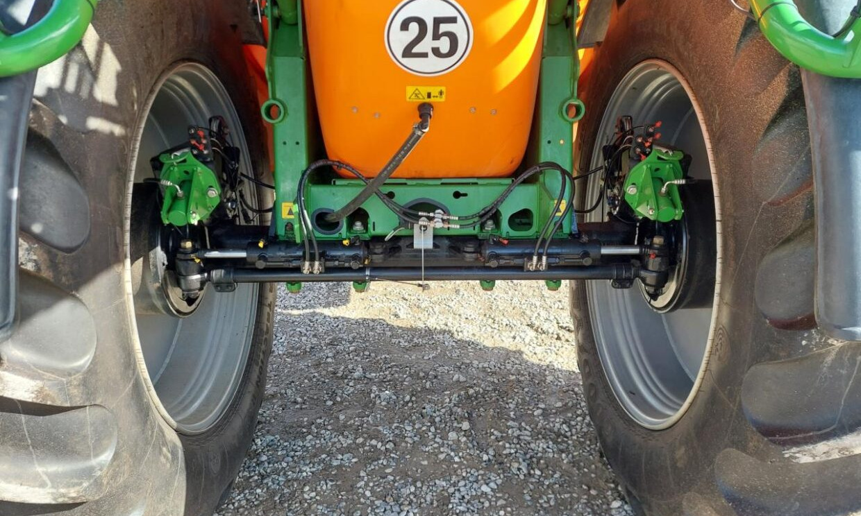 Amazone UX 6200 Super 36-24m med GPS - Polverizzatore trainato: foto 5 Amazone UX 6200 Super 36-24m med GPS - Polverizzatore trainato: foto 5