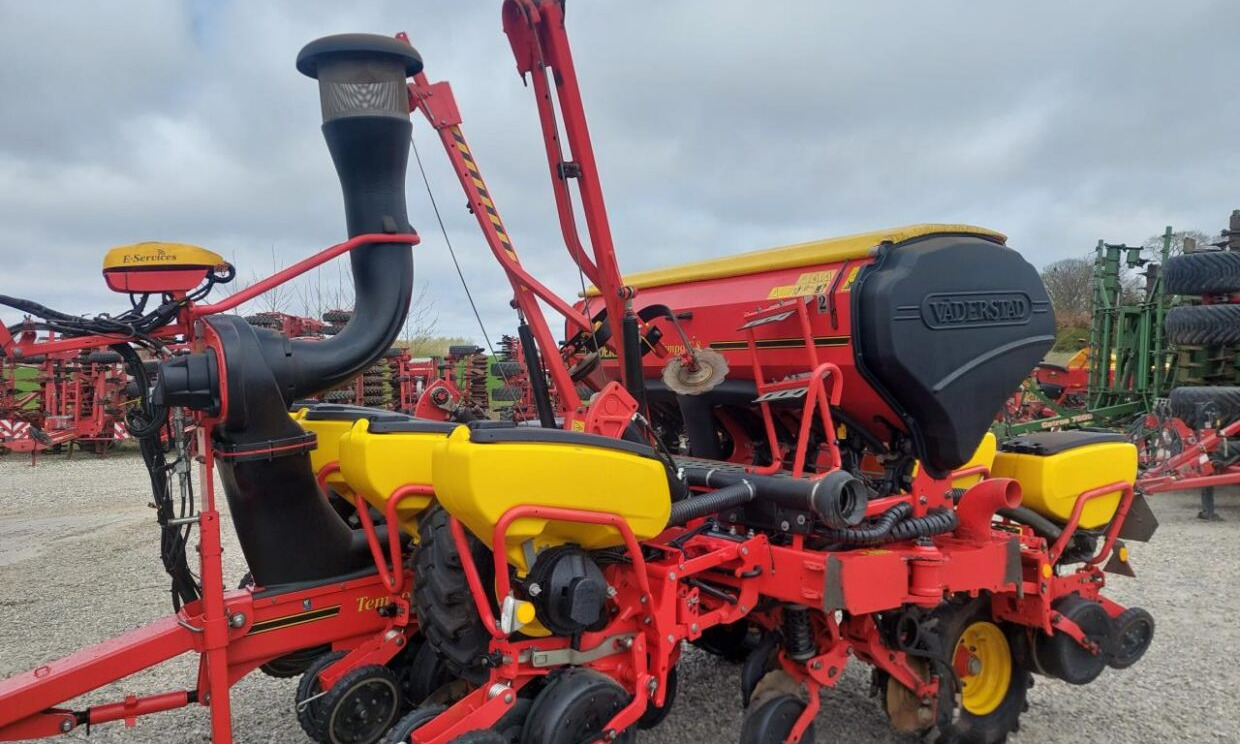 Väderstad Tempo 8 F med E-service - Seminatrice di precisione: foto 4 Väderstad Tempo 8 F med E-service - Seminatrice di precisione: foto 4