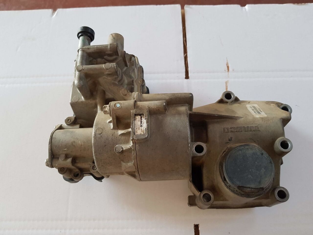 WABCO GEAR CYLINDER 002 260 85 63 Mercedes-Benz ACTROS MB3 - ECU per Camion: foto 3 WABCO GEAR CYLINDER 002 260 85 63 Mercedes-Benz ACTROS MB3 - ECU per Camion: foto 3