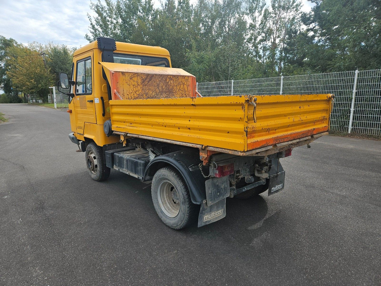Multicar M26 Dreiseitenkipper 4x4 - Furgone ribaltabile: foto 4 Multicar M26 Dreiseitenkipper 4x4 - Furgone ribaltabile: foto 4