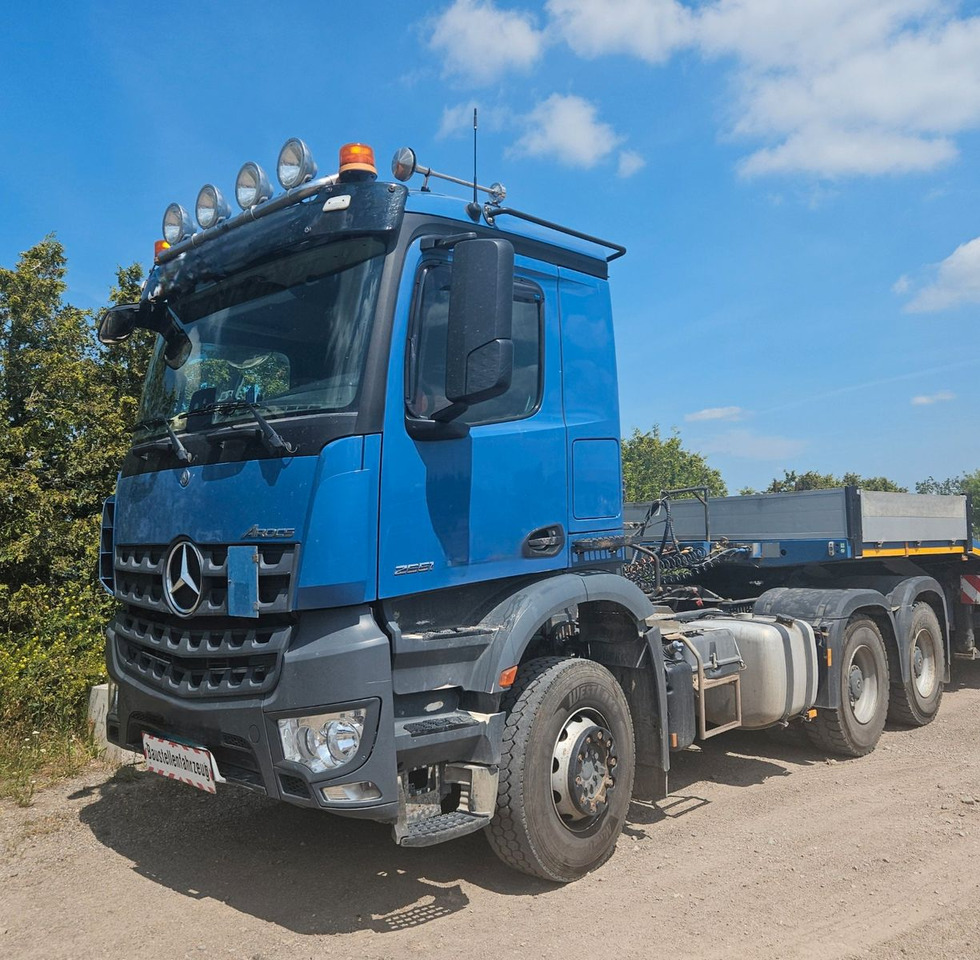 Mercedes-Benz Arocs 4 2651 6x4 SZM Schwerlast 68t - Trattore stradale: foto 1 Mercedes-Benz Arocs 4 2651 6x4 SZM Schwerlast 68t - Trattore stradale: foto 1