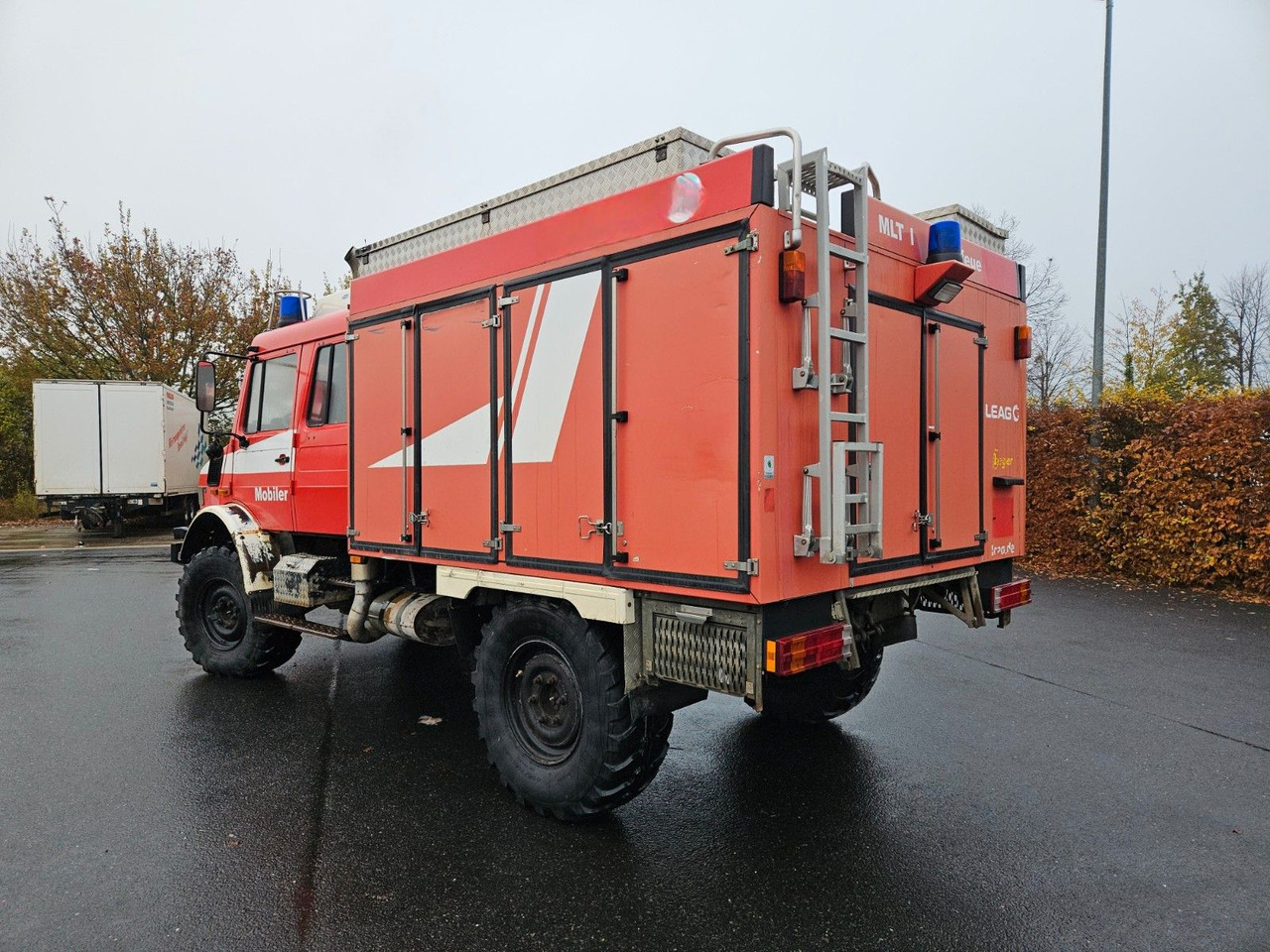 Unimog U4000 4x4 DOKA Tanklöschfahrzeug Feuerwehr - Camion cisterna: foto 3 Unimog U4000 4x4 DOKA Tanklöschfahrzeug Feuerwehr - Camion cisterna: foto 3