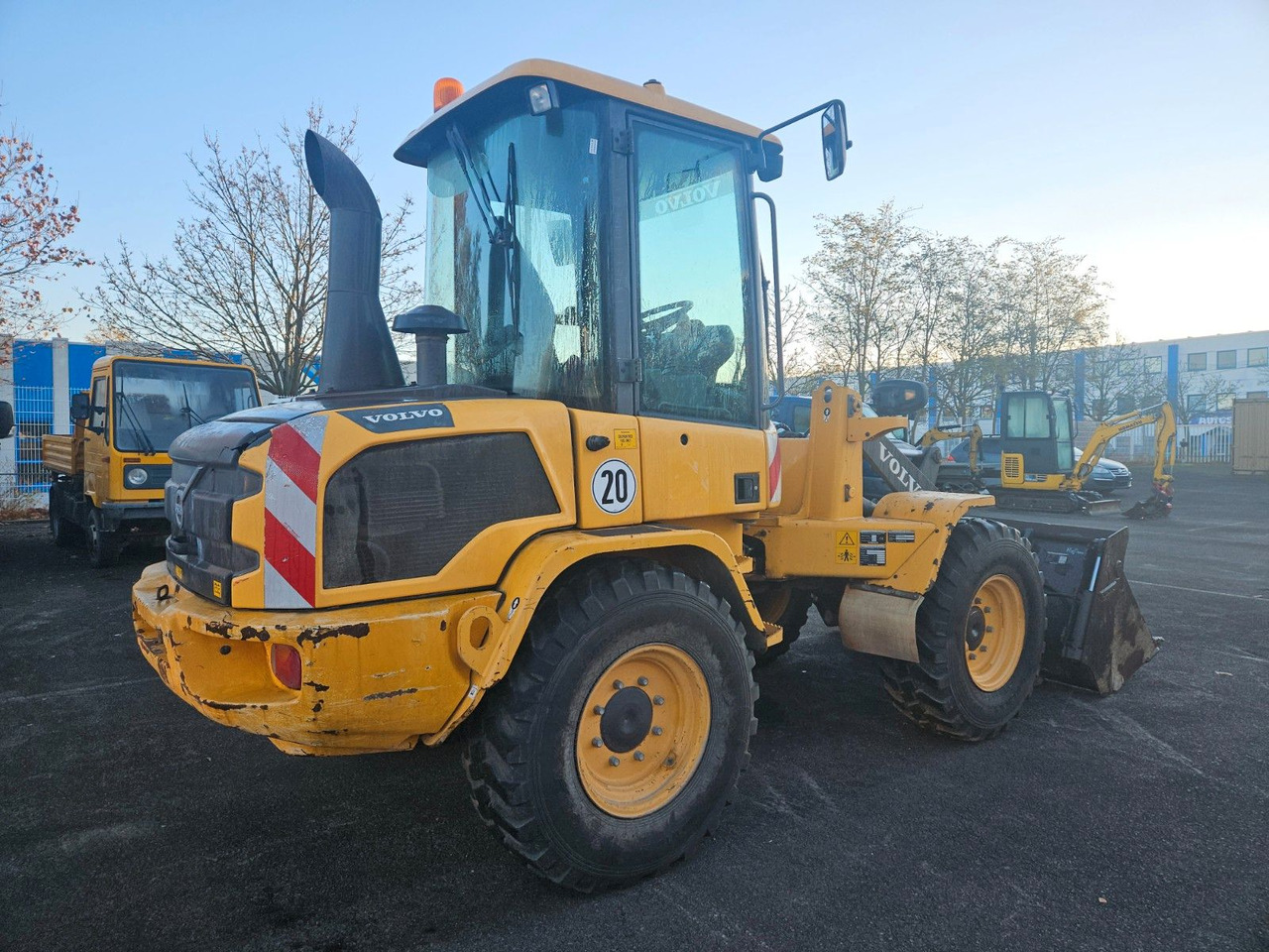 Volvo L30G Radlader mit Klappschaufel - Pala gommata: foto 3 Volvo L30G Radlader mit Klappschaufel - Pala gommata: foto 3