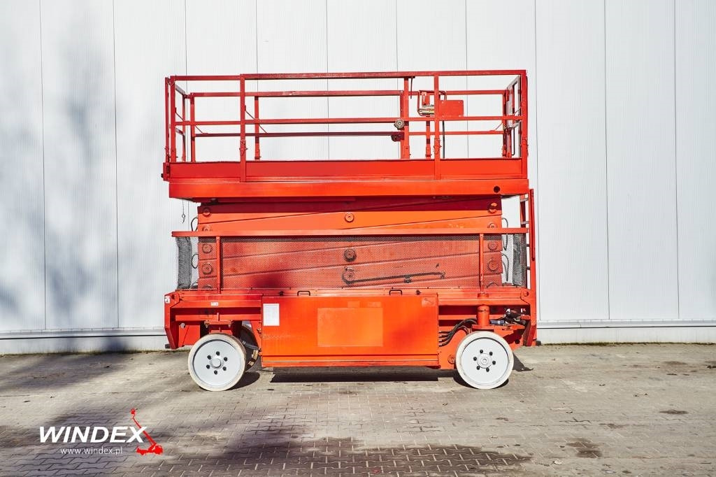 JLG Liftlux 180-12 - Piattaforma a pantografo: foto 2 JLG Liftlux 180-12 - Piattaforma a pantografo: foto 2