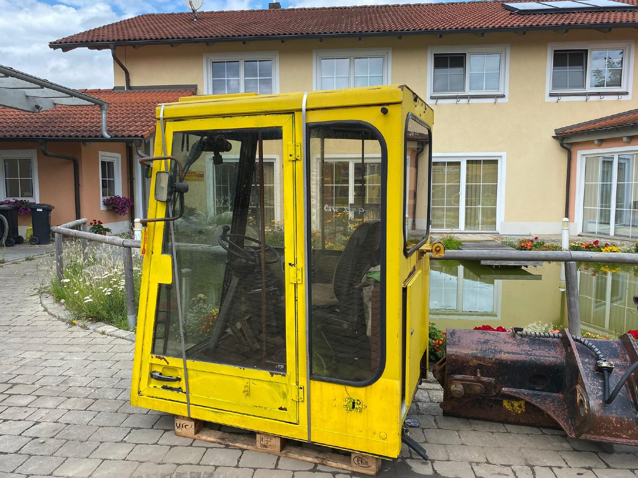 Case 888 P - Cabina per Escavatore gommato: foto 1 Case 888 P - Cabina per Escavatore gommato: foto 1