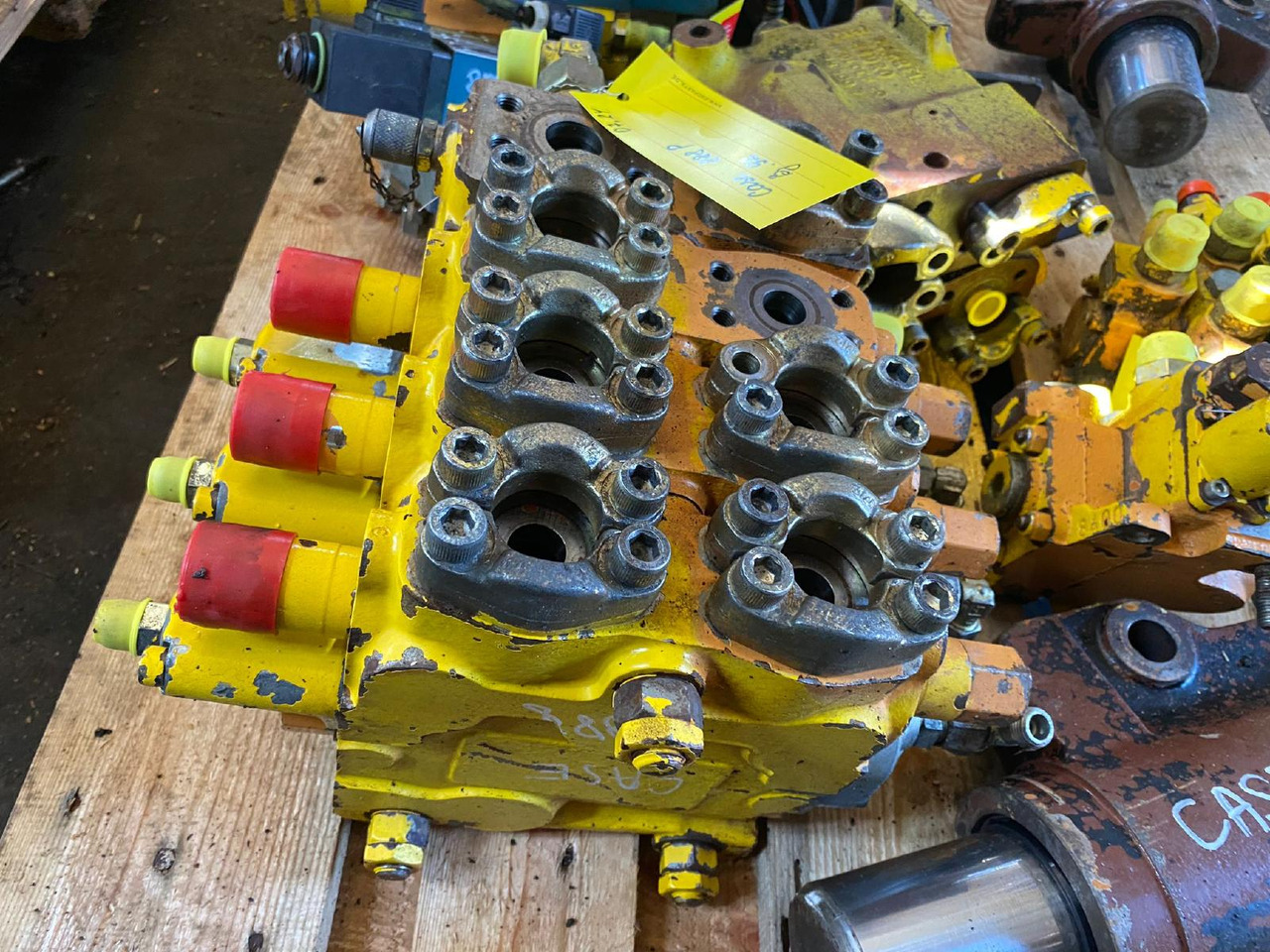 Case 888 P - Valvola idraulica per Macchina da cantiere: foto 3 Case 888 P - Valvola idraulica per Macchina da cantiere: foto 3