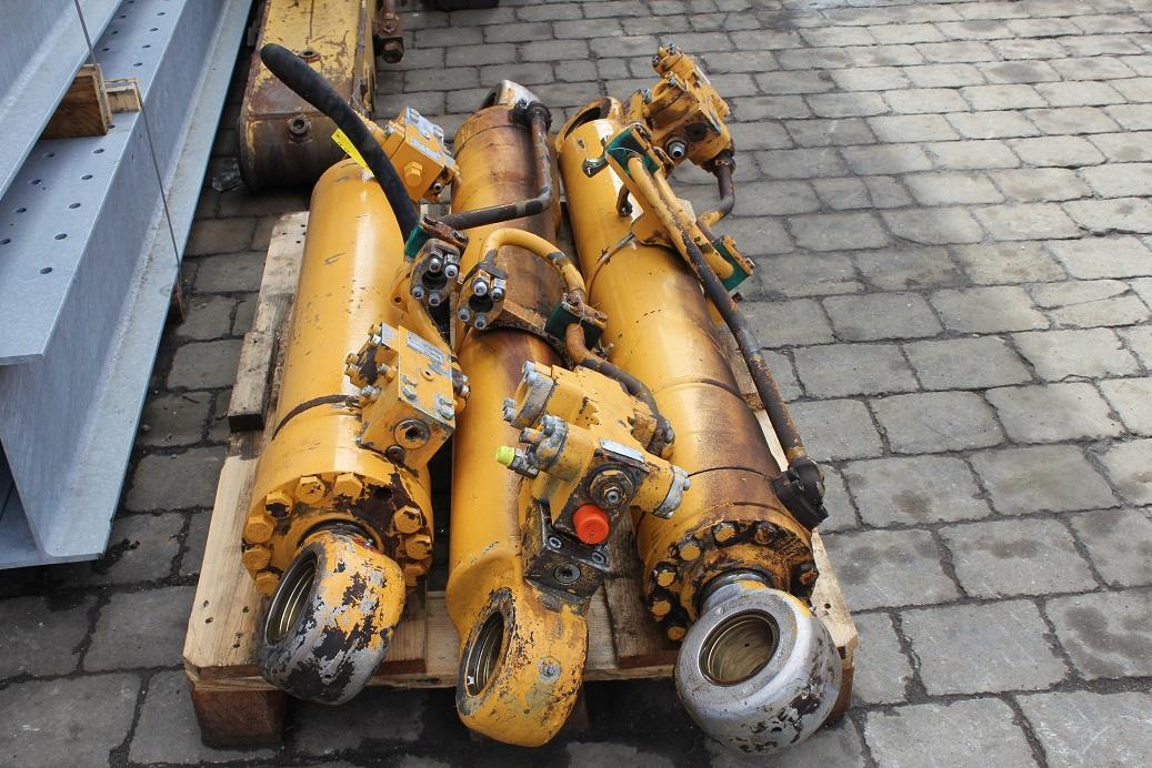 Liebherr A 922 LIT - Cilindro idraulico per Macchina da cantiere: foto 1 Liebherr A 922 LIT - Cilindro idraulico per Macchina da cantiere: foto 1