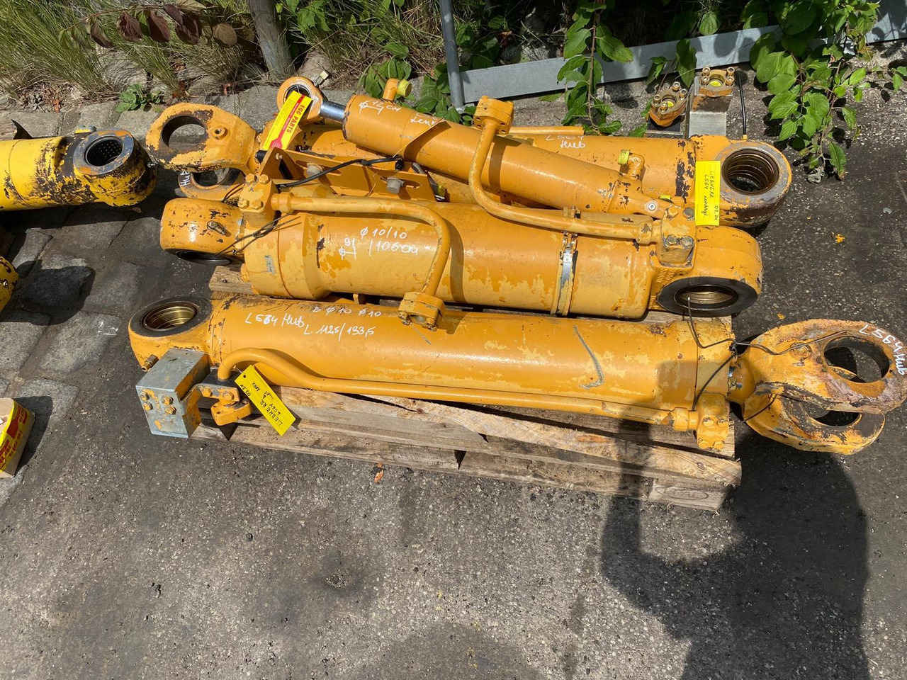 Liebherr L 564 - Cilindro idraulico per Macchina da cantiere: foto 5 Liebherr L 564 - Cilindro idraulico per Macchina da cantiere: foto 5