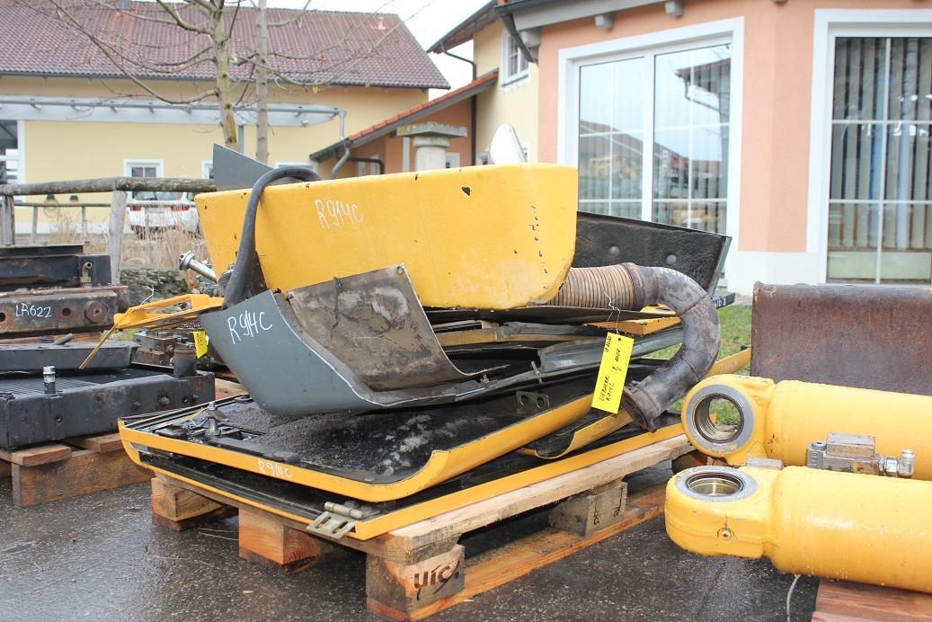 Liebherr R 914 C - Carrozzeria ed esterni per Escavatore: foto 2 Liebherr R 914 C - Carrozzeria ed esterni per Escavatore: foto 2