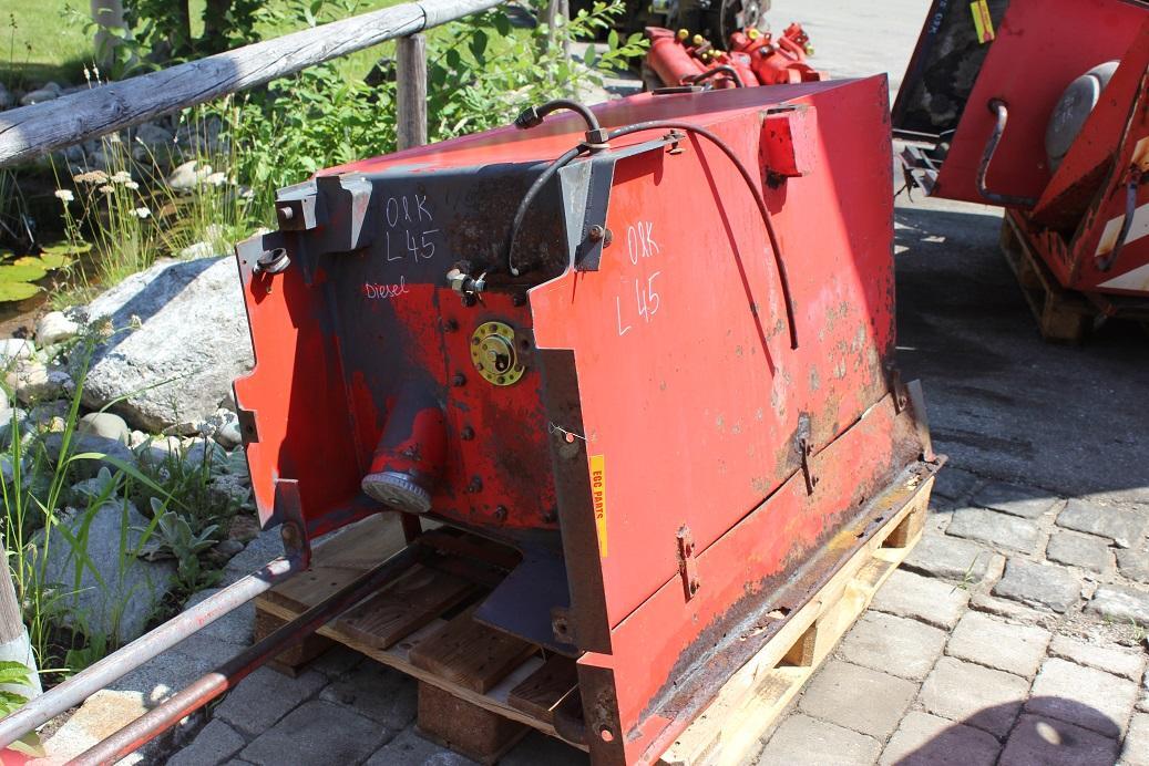 O&K L 45 - Serbatoio carburante per Pala gommata: foto 1 O&K L 45 - Serbatoio carburante per Pala gommata: foto 1