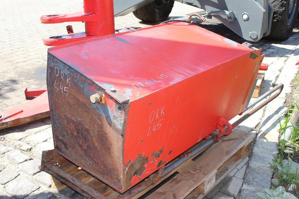 O&K L 45 - Serbatoio carburante per Pala gommata: foto 2 O&K L 45 - Serbatoio carburante per Pala gommata: foto 2