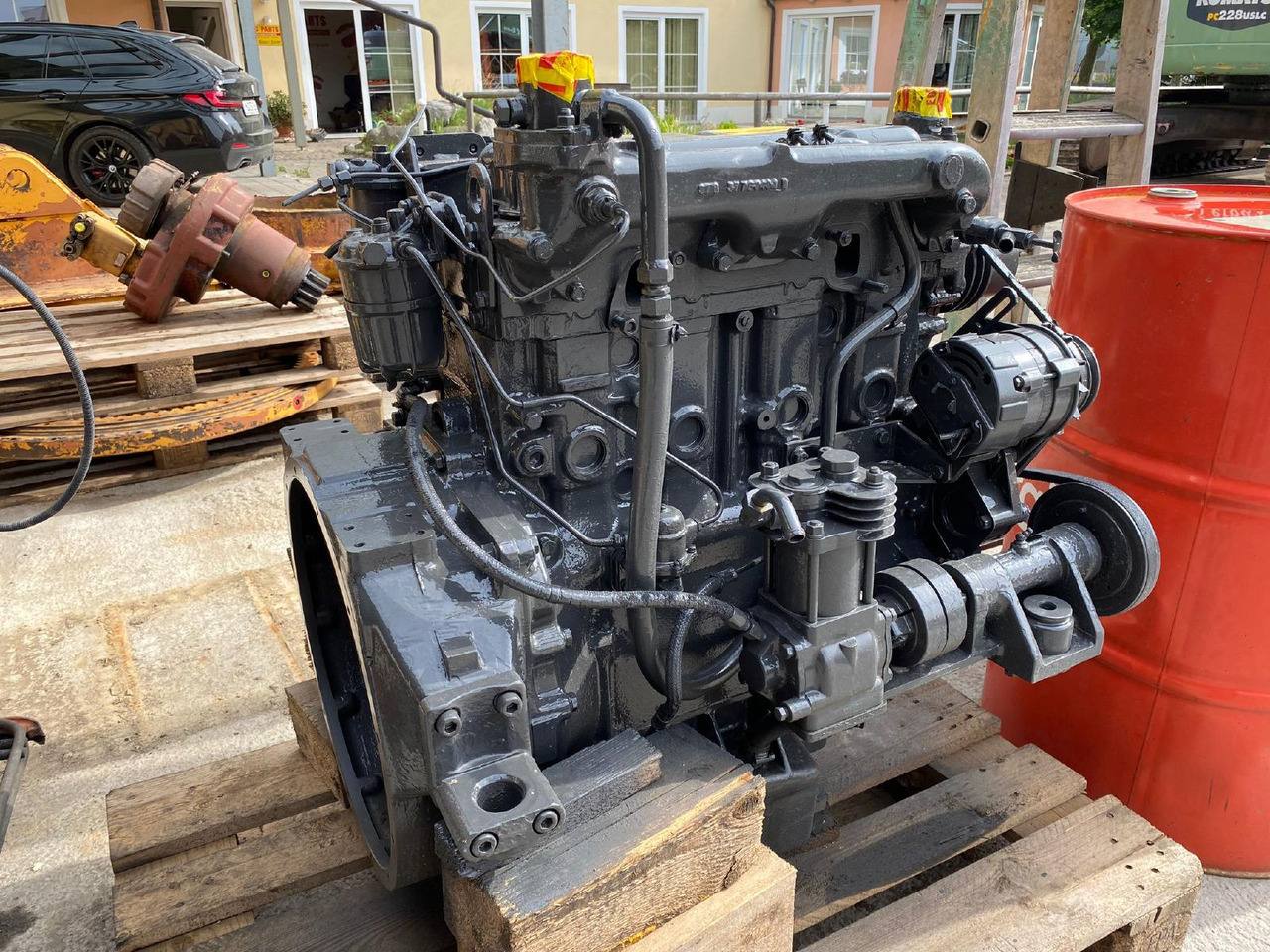 Perkins LF 4.248 aus Hanomag 33C - Motore per Macchina da cantiere: foto 2 Perkins LF 4.248 aus Hanomag 33C - Motore per Macchina da cantiere: foto 2