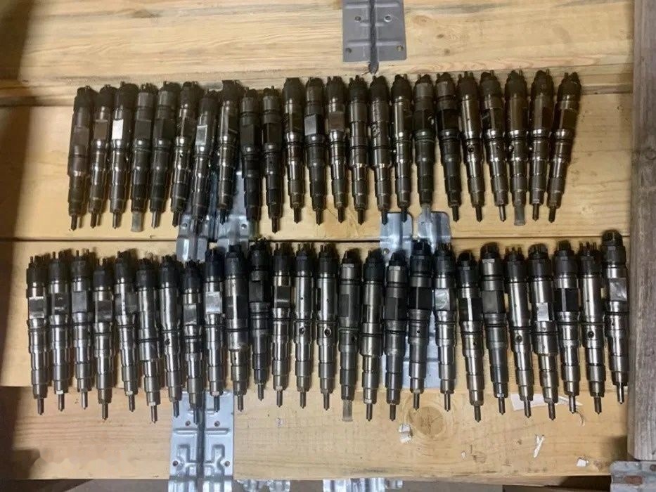 Bosch MAN TGX TGS Common Rail 0445120202 MAN TGX TGS 0445 120 202 różne numery Bosch original truck - Iniettore per Camion: foto 1 Bosch MAN TGX TGS Common Rail 0445120202 MAN TGX TGS 0445 120 202 różne numery Bosch original truck - Iniettore per Camion: foto 1