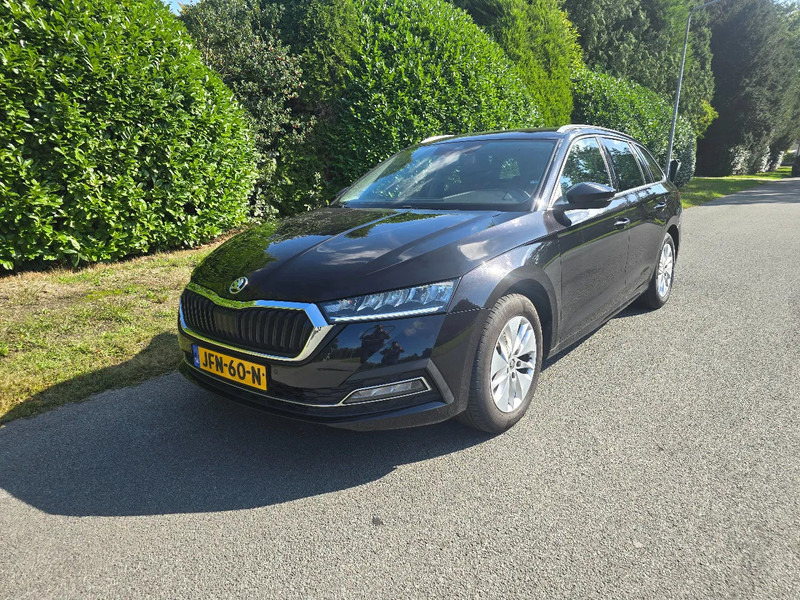 Škoda Octavia Combi 1.0 Benzine - Autovettura: foto 1 Škoda Octavia Combi 1.0 Benzine - Autovettura: foto 1