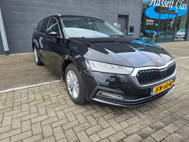 Škoda Octavia Combi 1.0 Benzine - Autovettura: foto 3 Škoda Octavia Combi 1.0 Benzine - Autovettura: foto 3