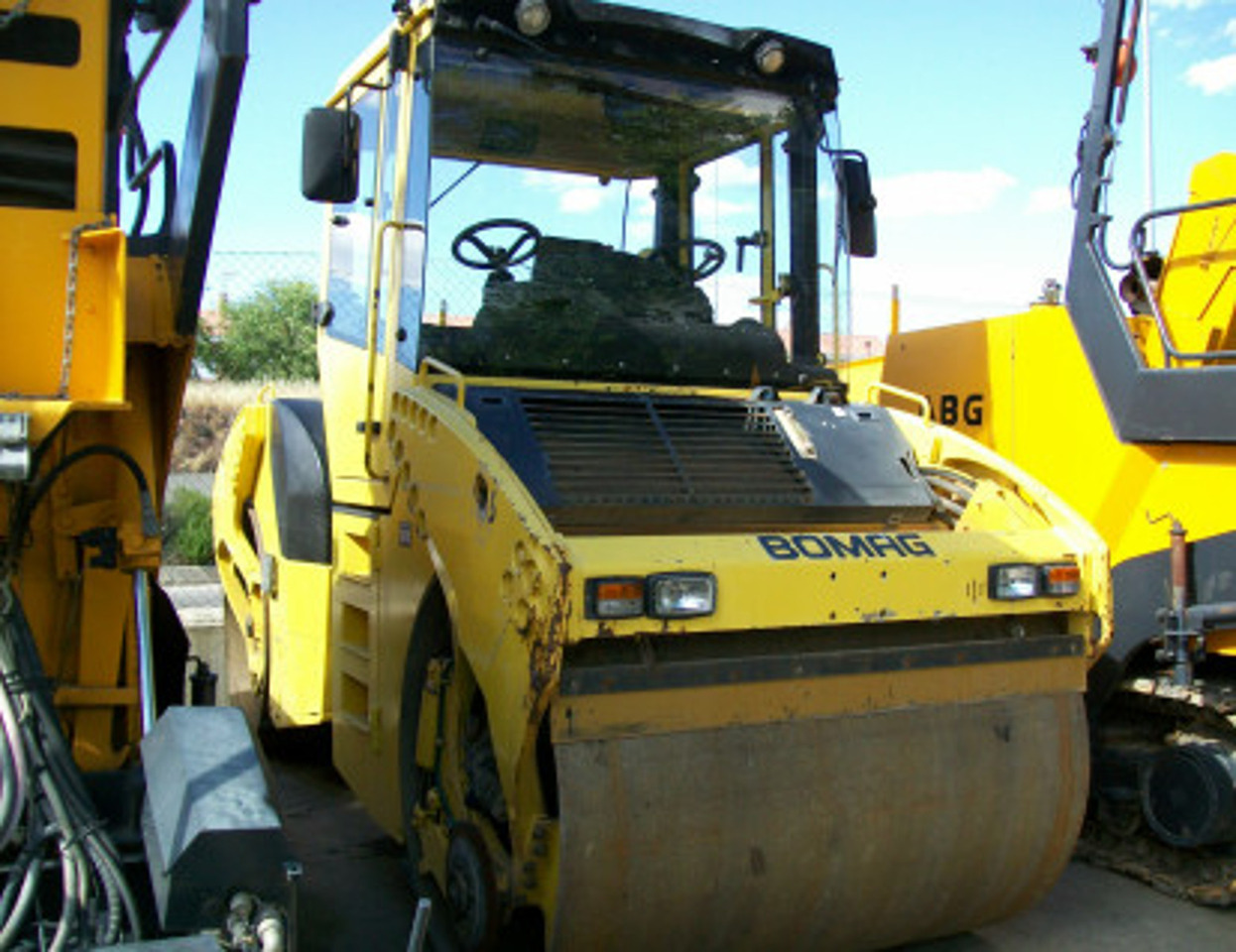 Doble Vibrante Bomag BW 164AD-4 - Rullo stradale: foto 1 Doble Vibrante Bomag BW 164AD-4 - Rullo stradale: foto 1