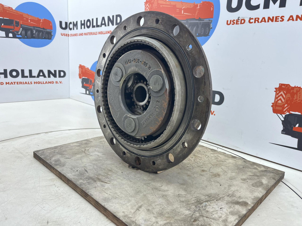 FAUN ATF 30 planetary gear 17-24-67-32-3pl-H87 - Motore di traslazione per Autogru: foto 3 FAUN ATF 30 planetary gear 17-24-67-32-3pl-H87 - Motore di traslazione per Autogru: foto 3