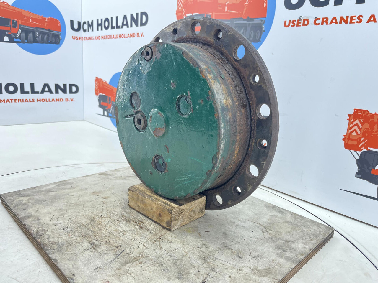 FAUN ATF 30 planetary gear 17-24-67-32-3pl-H87 - Motore di traslazione per Autogru: foto 2 FAUN ATF 30 planetary gear 17-24-67-32-3pl-H87 - Motore di traslazione per Autogru: foto 2