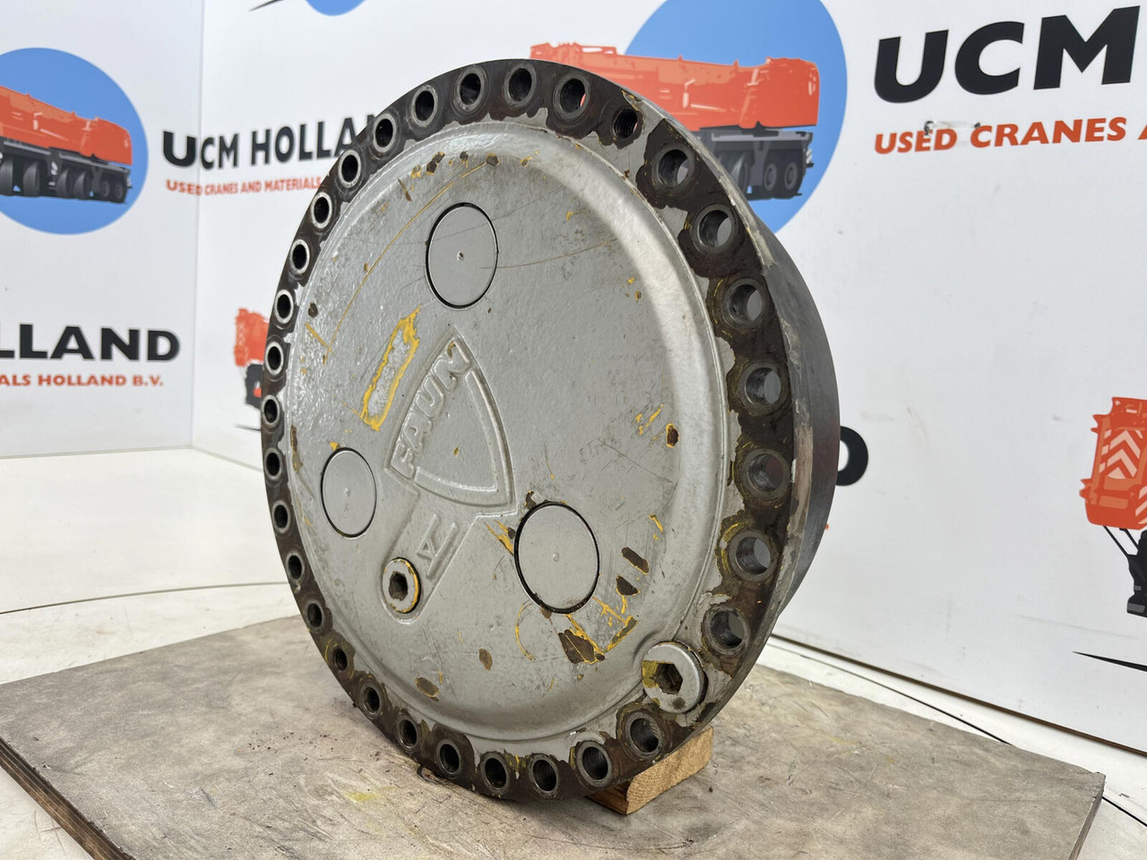 FAUN RTF 30 Planetary gear 15-23-63-36-3pl-H25-24 - Motore di traslazione per Gru: foto 2 FAUN RTF 30 Planetary gear 15-23-63-36-3pl-H25-24 - Motore di traslazione per Gru: foto 2