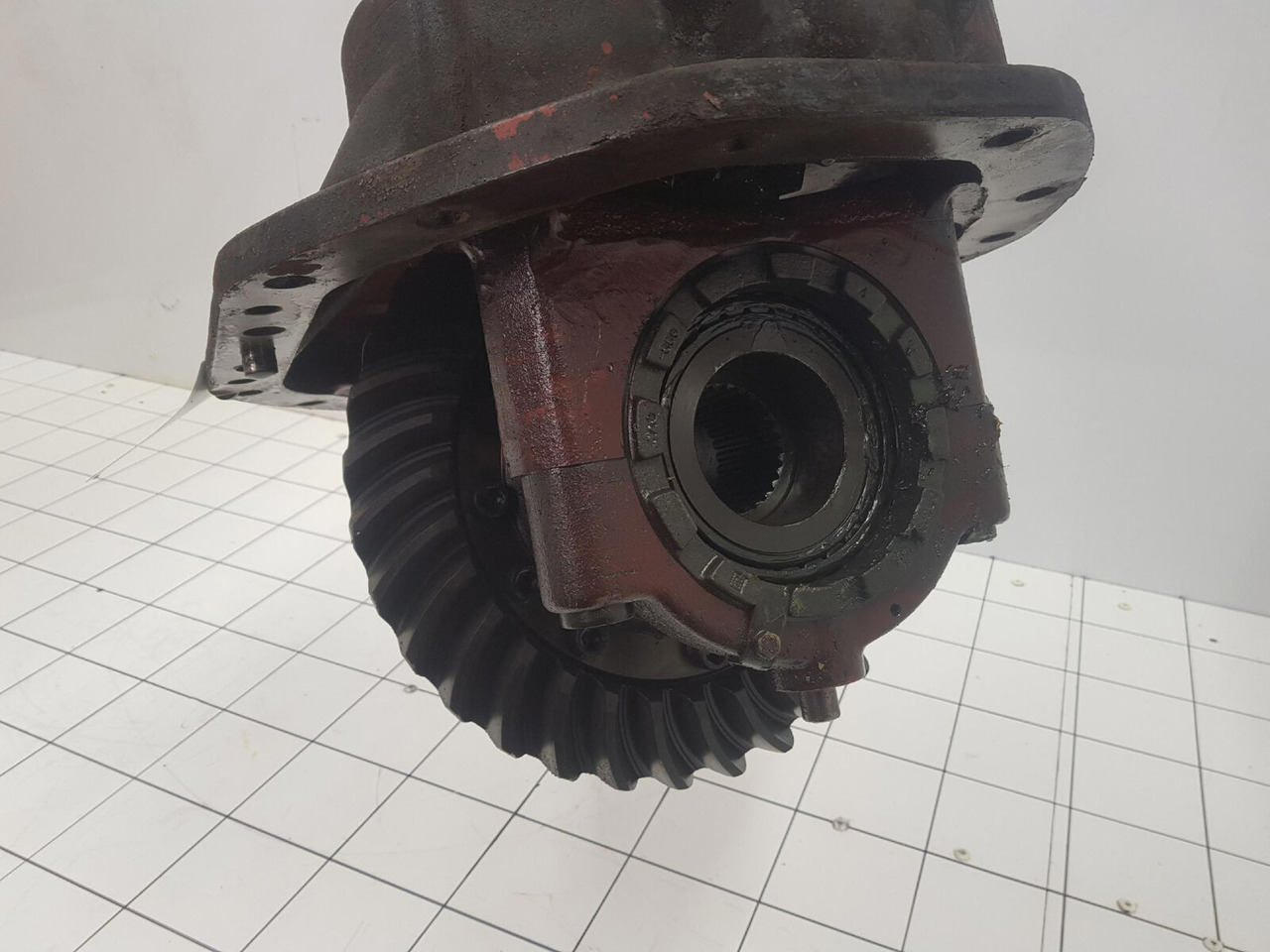 FAUN RTF 40 end differential axle 1 13x32 - Differenziale per Autogru: foto 1 FAUN RTF 40 end differential axle 1 13x32 - Differenziale per Autogru: foto 1