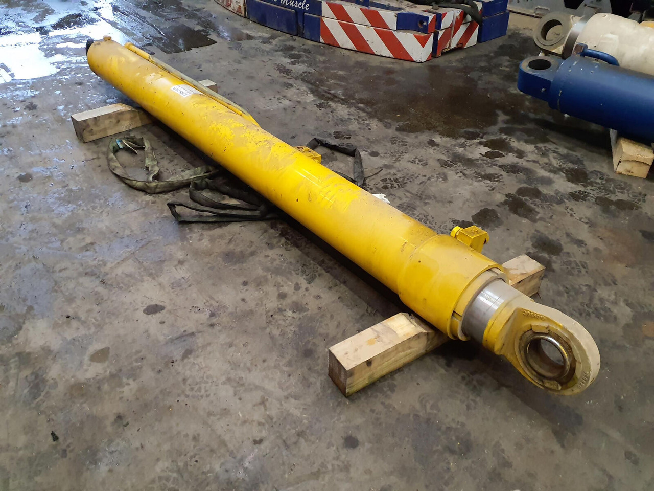Grove GMK 2035 boom cylinder - Cilindro idraulico per Autogru: foto 4 Grove GMK 2035 boom cylinder - Cilindro idraulico per Autogru: foto 4
