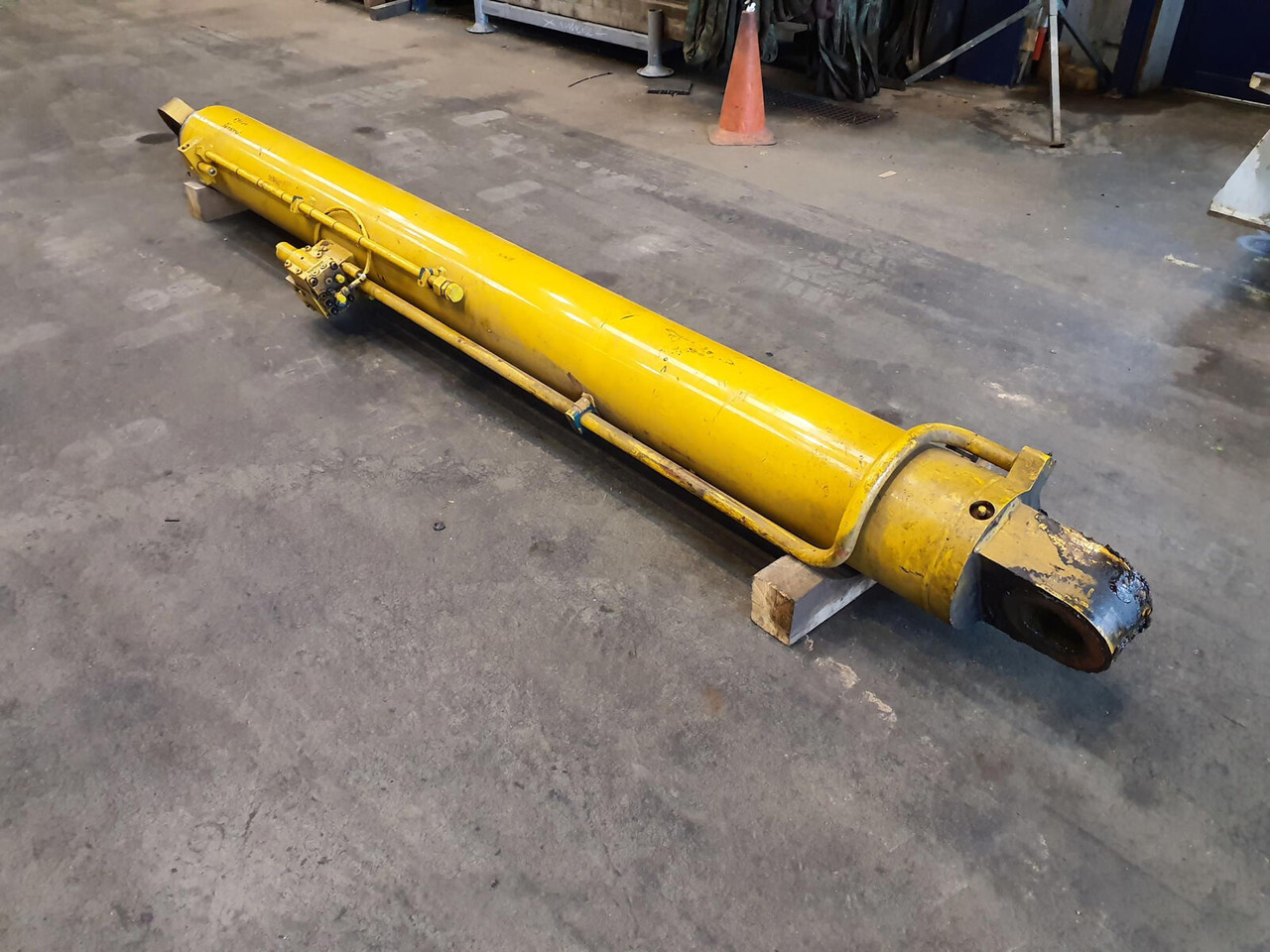 Grove GMK 3050 boom cylinder - Cilindro idraulico per Autogru: foto 1 Grove GMK 3050 boom cylinder - Cilindro idraulico per Autogru: foto 1