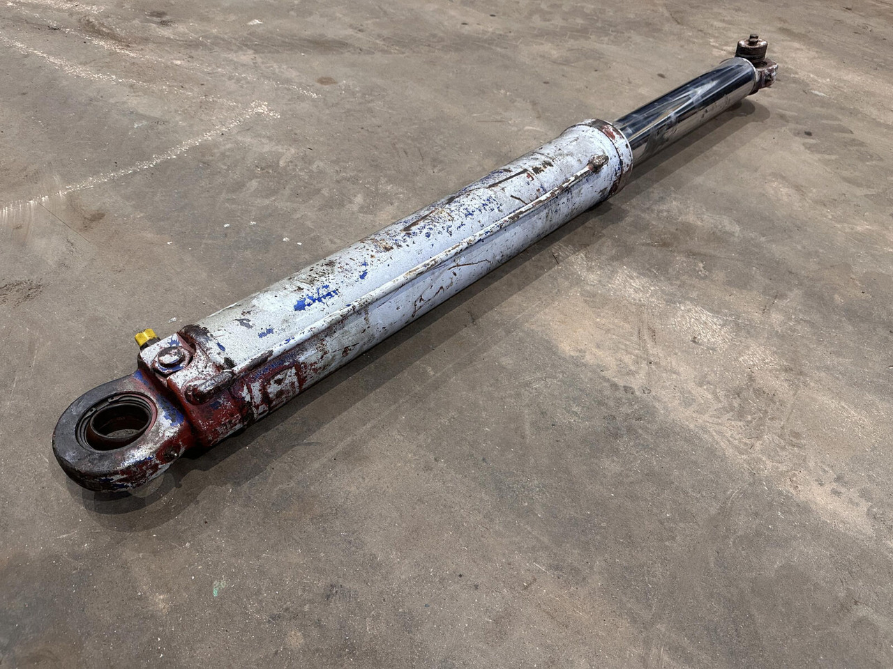 Grove GMK 3050 jib derricking cylinder - Cilindro idraulico per Autogru: foto 2 Grove GMK 3050 jib derricking cylinder - Cilindro idraulico per Autogru: foto 2