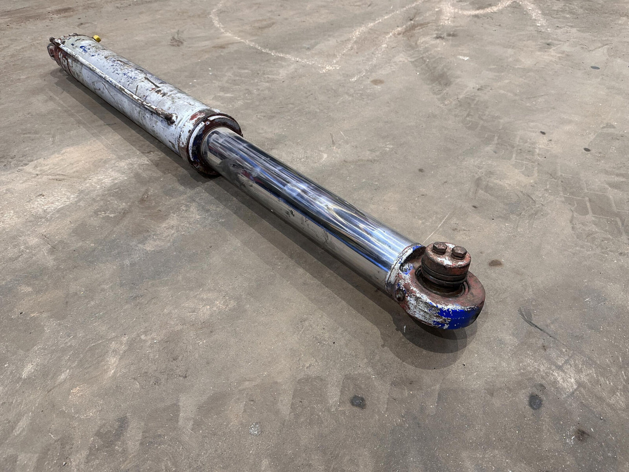 Grove GMK 3050 jib derricking cylinder - Cilindro idraulico per Autogru: foto 4 Grove GMK 3050 jib derricking cylinder - Cilindro idraulico per Autogru: foto 4