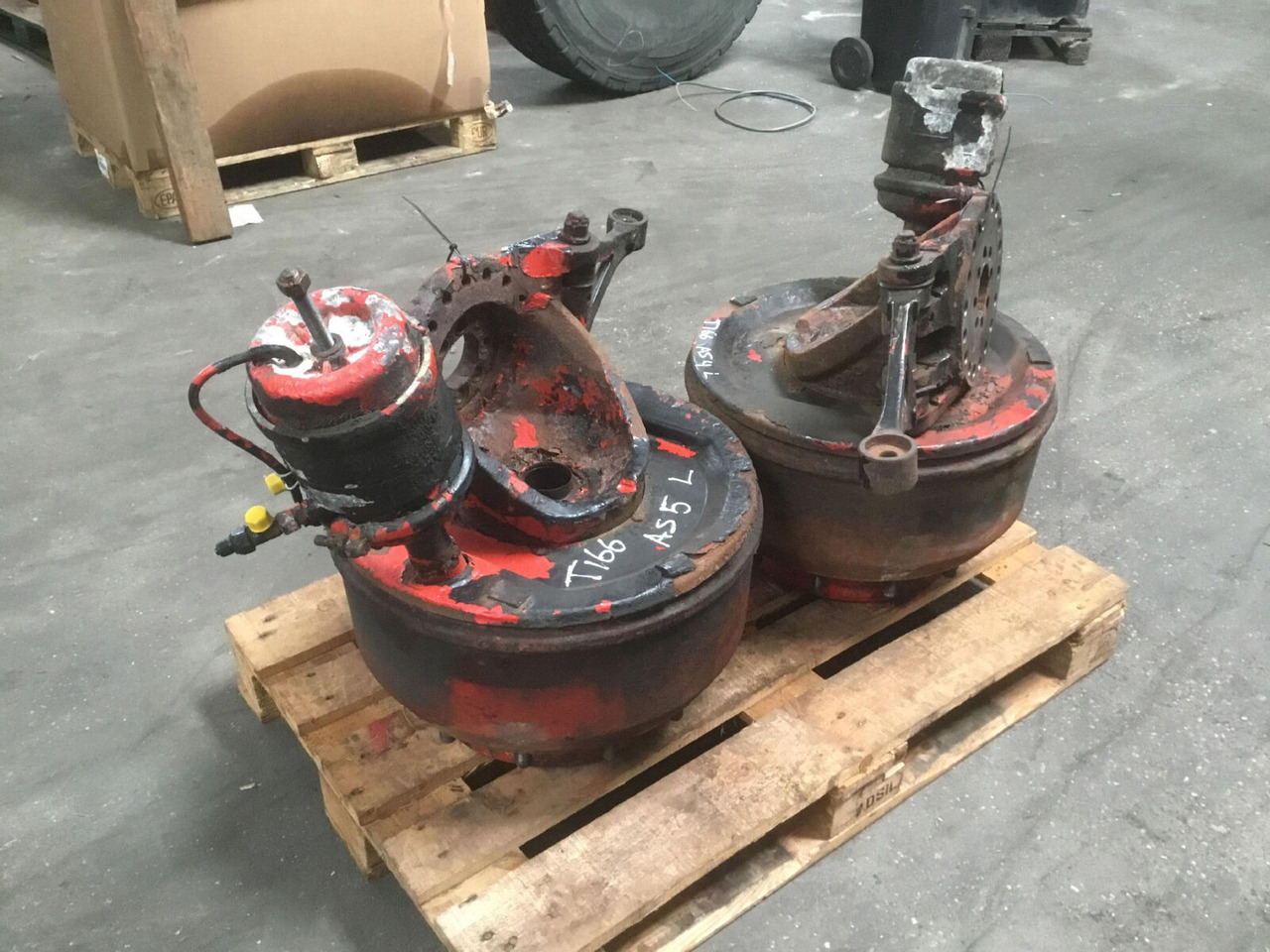 Grove GMK 5100 Megatrak axle housing - Fuso a snodo per Autogru: foto 4 Grove GMK 5100 Megatrak axle housing - Fuso a snodo per Autogru: foto 4