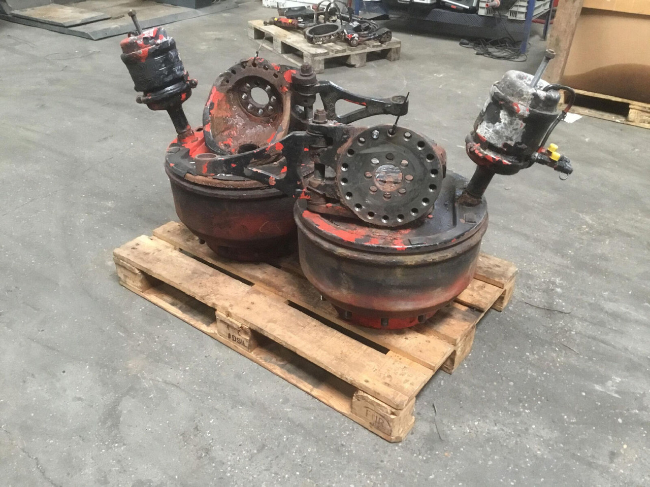 Grove GMK 5100 Megatrak axle housing - Fuso a snodo per Autogru: foto 3 Grove GMK 5100 Megatrak axle housing - Fuso a snodo per Autogru: foto 3