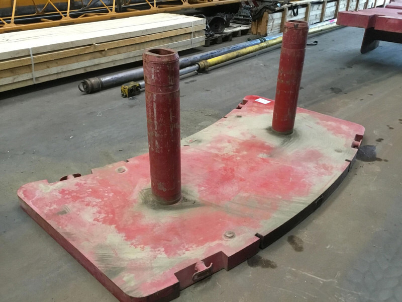 Grove GMK 5100 counterweight 3,0 ton - Contrappeso per Macchina da cantiere: foto 2 Grove GMK 5100 counterweight 3,0 ton - Contrappeso per Macchina da cantiere: foto 2