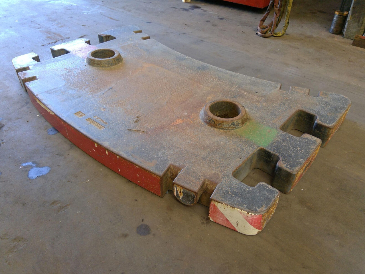 Grove GMK 5130-1/2 counterweight 5,0 ton - Contrappeso per Autogru: foto 4 Grove GMK 5130-1/2 counterweight 5,0 ton - Contrappeso per Autogru: foto 4