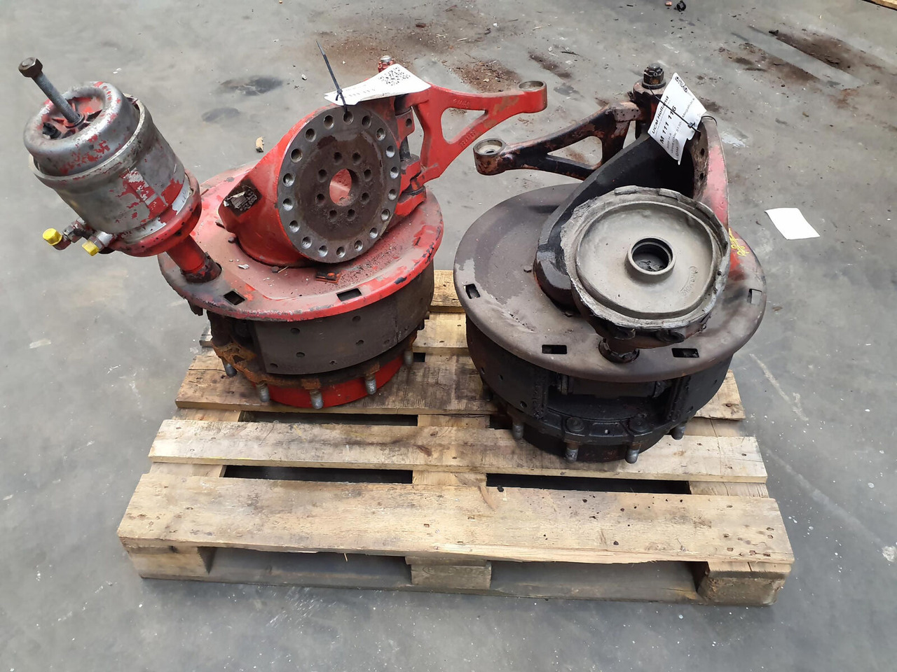 Grove GMK 5130-1 Megatrak axle house - Fuso a snodo per Autogru: foto 5 Grove GMK 5130-1 Megatrak axle house - Fuso a snodo per Autogru: foto 5