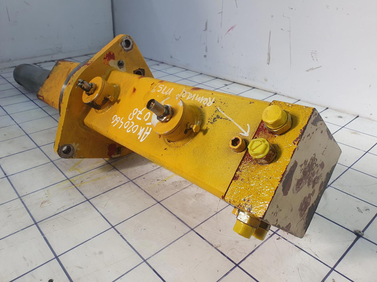 Grove Grove GMK 3050 counterweight cylinder - Cilindro idraulico per Autogru: foto 4 Grove Grove GMK 3050 counterweight cylinder - Cilindro idraulico per Autogru: foto 4