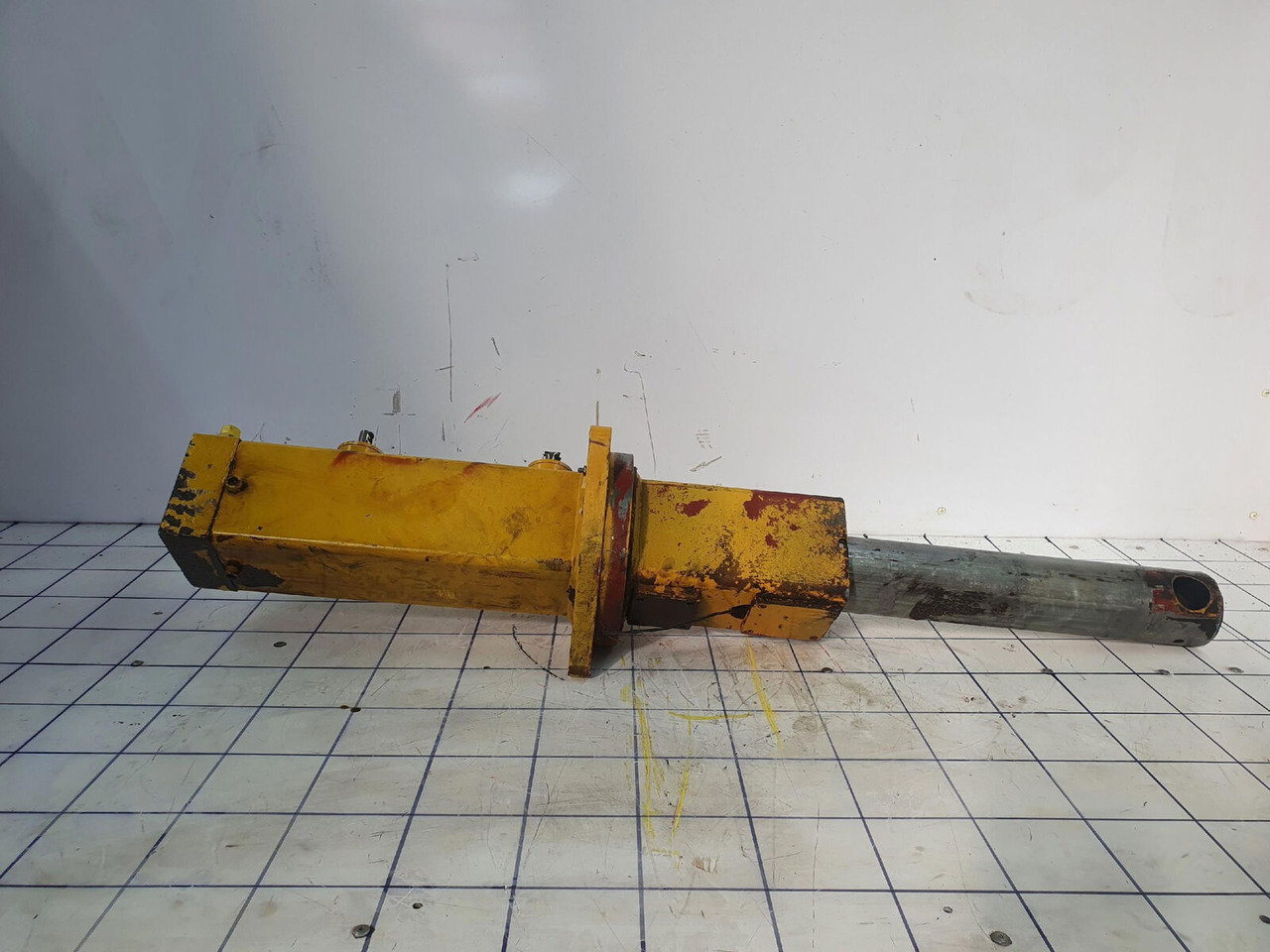 Grove Grove GMK 3050 counterweight cylinder - Cilindro idraulico per Autogru: foto 2 Grove Grove GMK 3050 counterweight cylinder - Cilindro idraulico per Autogru: foto 2