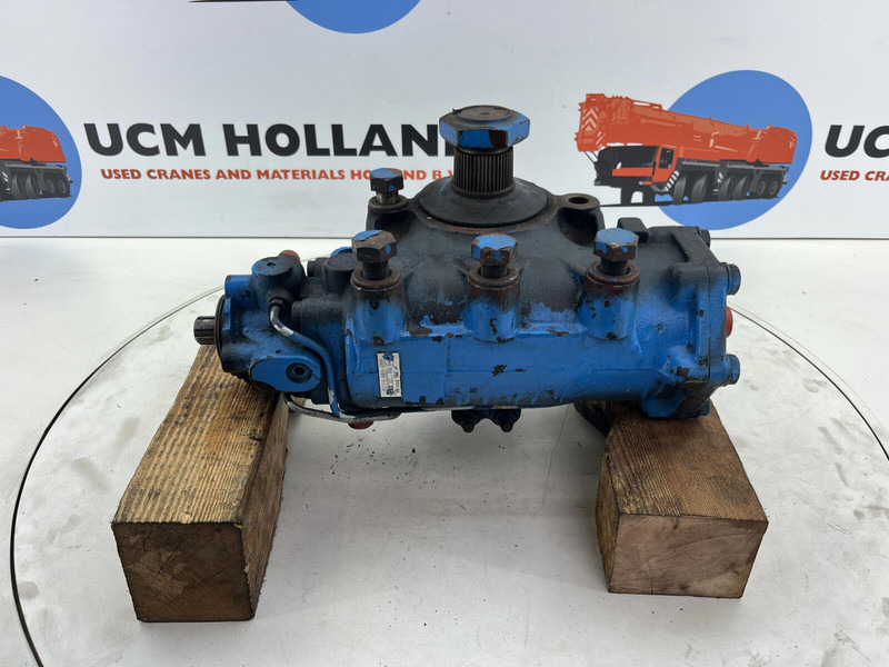 Krupp KMK 3050 steering box - Scatola dello sterzo per Gru: foto 1 Krupp KMK 3050 steering box - Scatola dello sterzo per Gru: foto 1